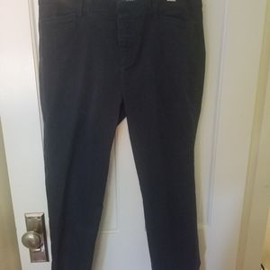 EUC Old Navy Pixie Pant